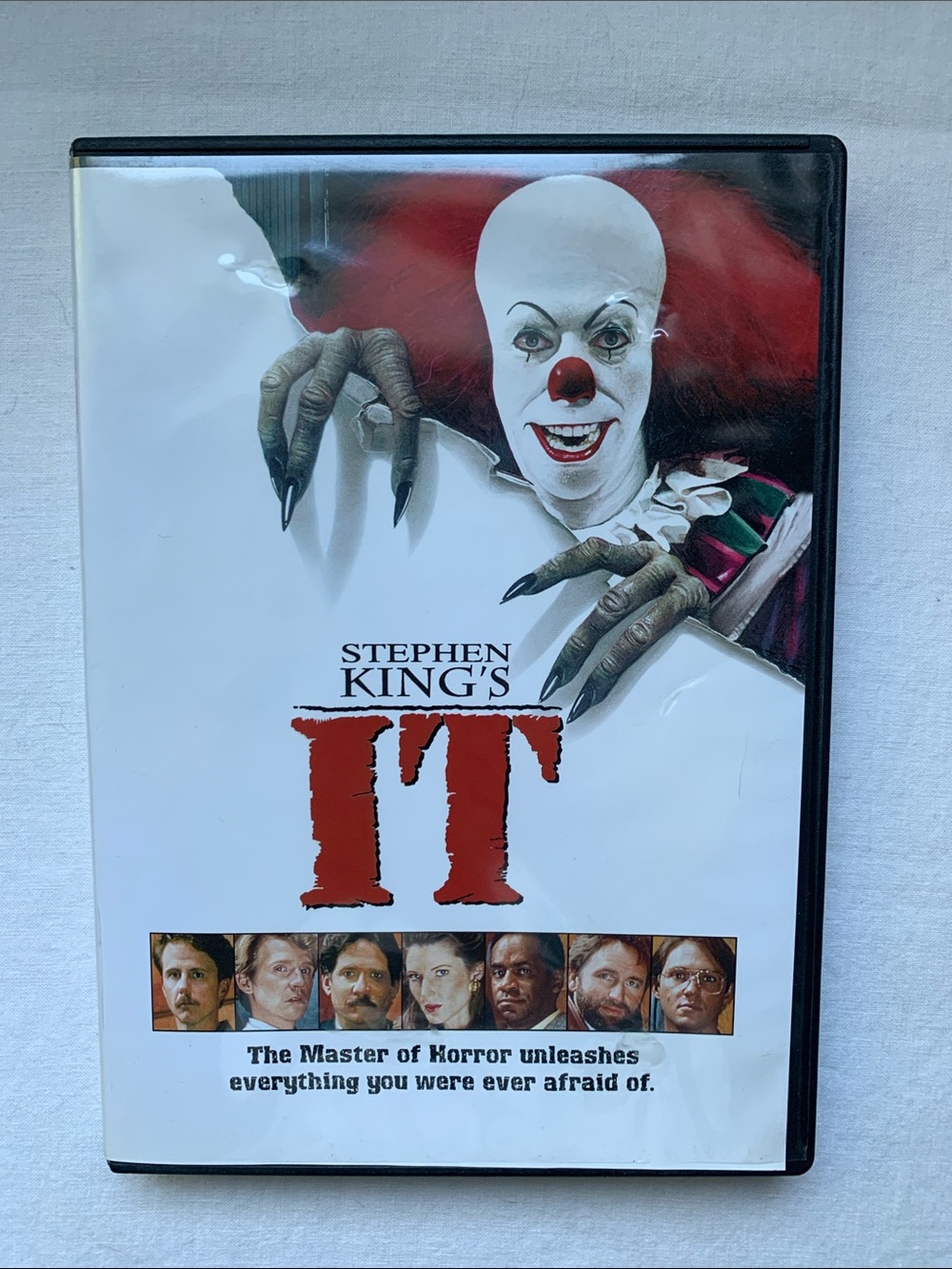 Warner Bros. Stephen King's IT DVD - White, Red, Black